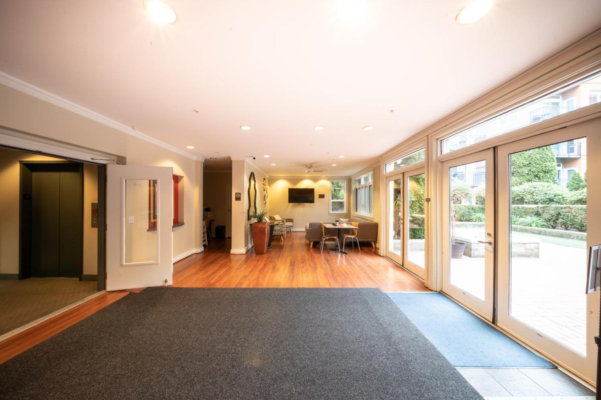 Modern Downtown Top Floor Penthouse With Bay Views Seattle Exterior photo